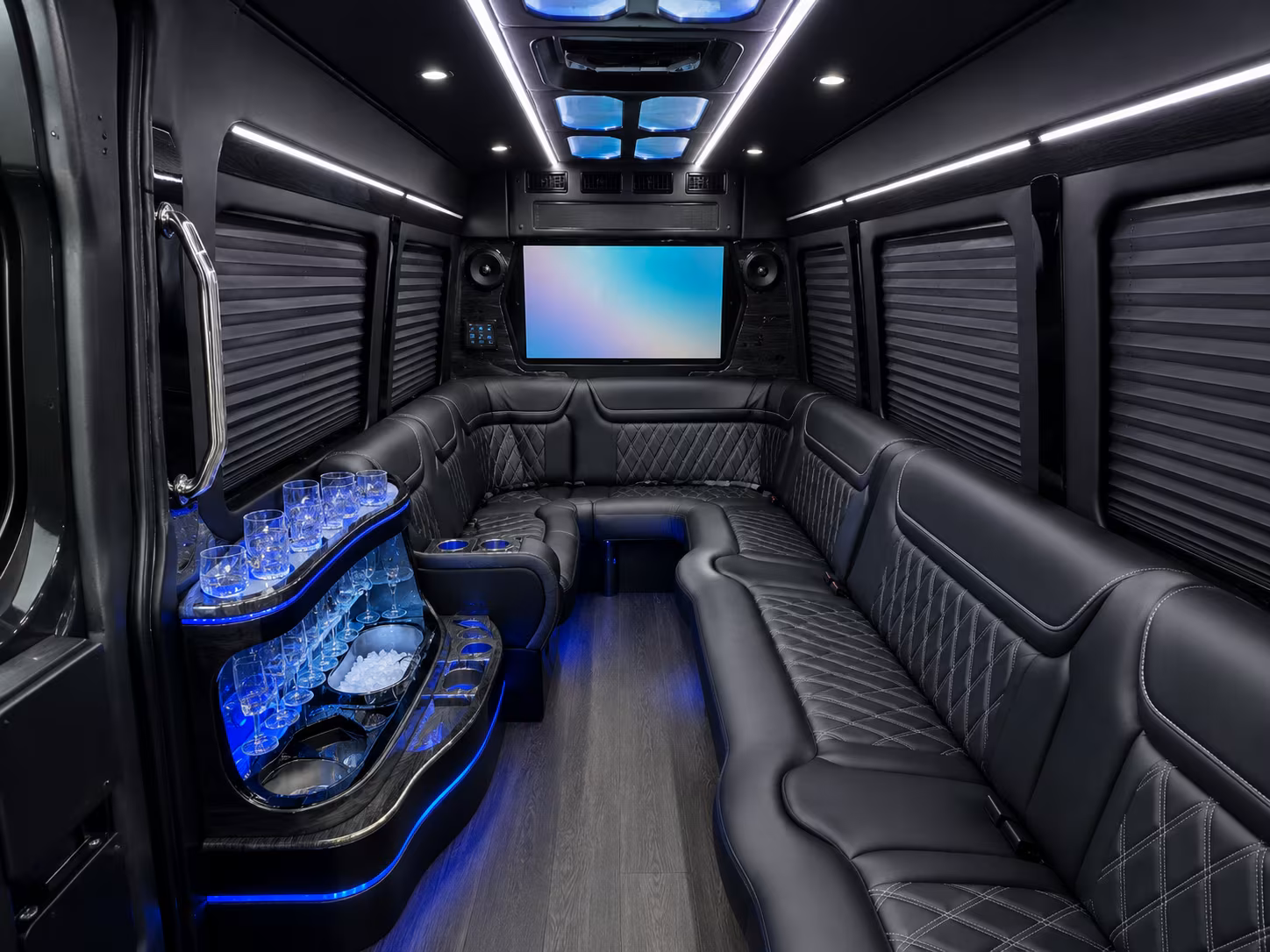 corporate event buses for fort bliss and defense sector groups