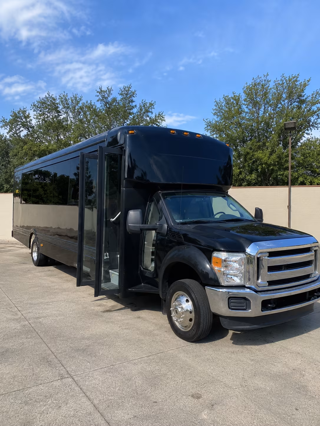 el paso 20 passenger party bus