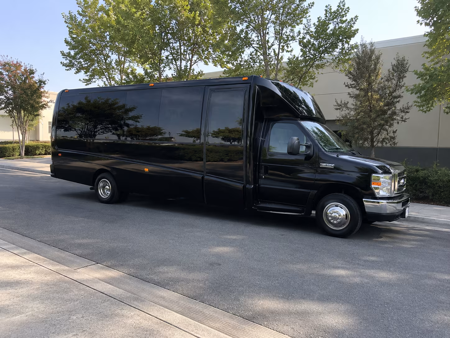 juarez international bridge cross border celebrations party bus rental